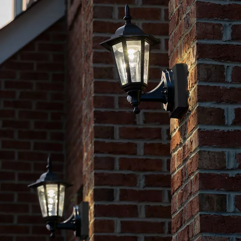 battery-powered-motion-activated-led-wall-sconce Battery-Powered Motion-Activated LED Wall Sconce