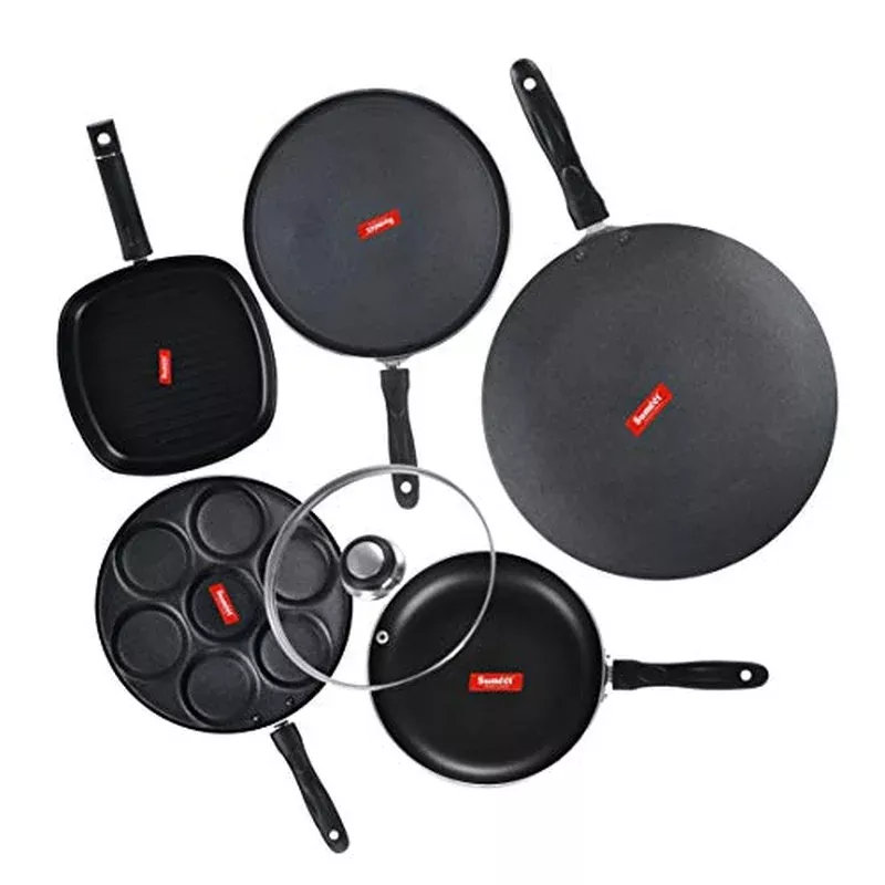 Sumeet NonStick Svart Cookware Set (Dosa Tawa – 26.5Cm Dia + Multi Snack Maker – 7 Cavity – 26.5Cm Dia + Conceve – 28Cm Dia + Grill Pan-22cm Dia + Frypan with Glass Lid – 1.5Ltr – 22Cm Dia)